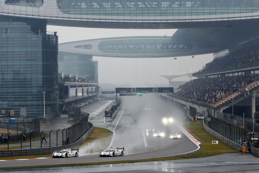  Porsche 919 Hybrid 2015 года  (фото 366 из 481)